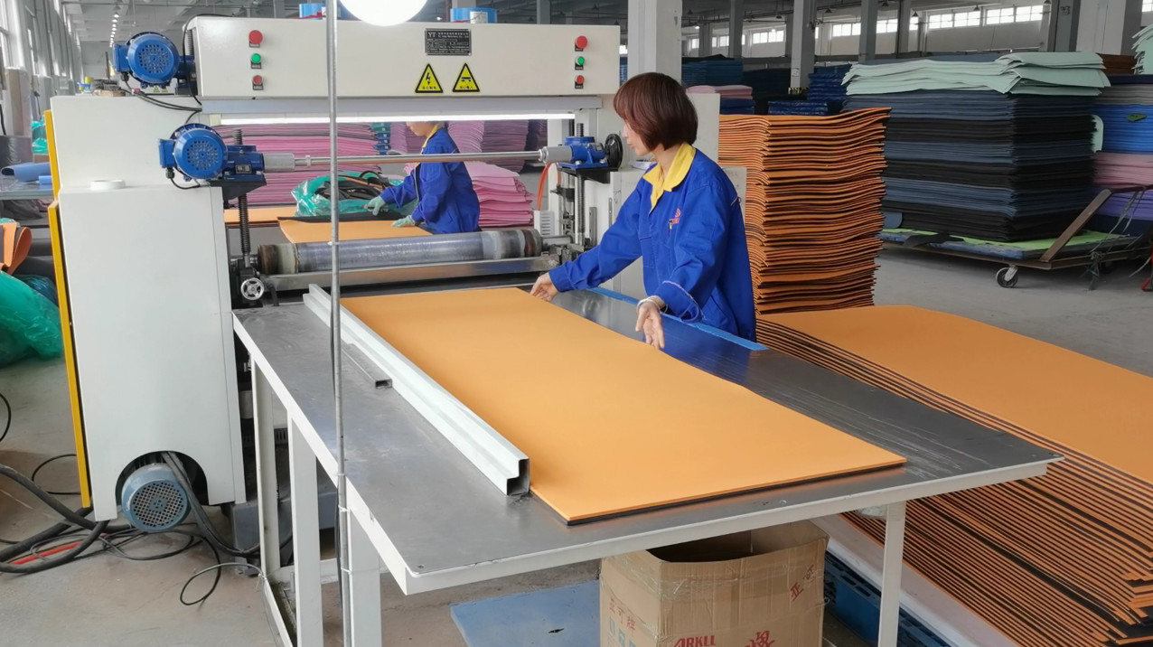 Changsha Running Import &amp; Export Co., Ltd. ligne de production en usine